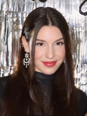 Jacqueline, 30