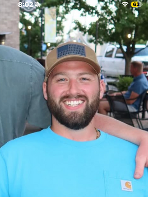Andrew, 33