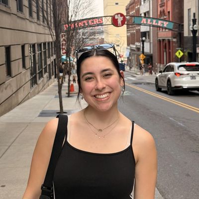 Jenna, 22