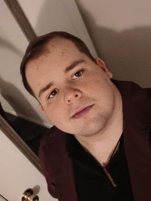 Thomas, 26