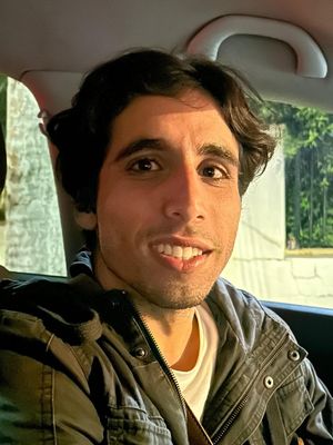 Freddy, 24