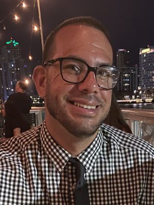 Luis, 35