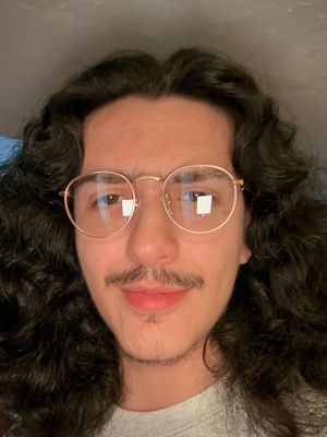 Kevin, 21