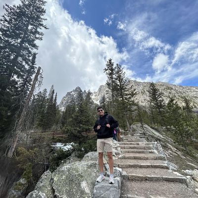 Rafael, 24