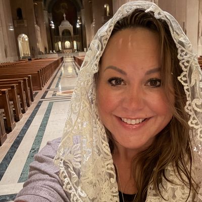 Ashley, 44