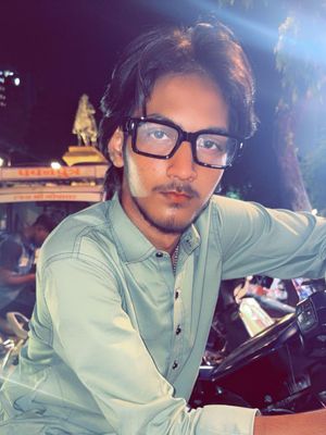 Aayann, 19