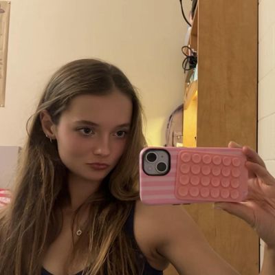Hannah, 20