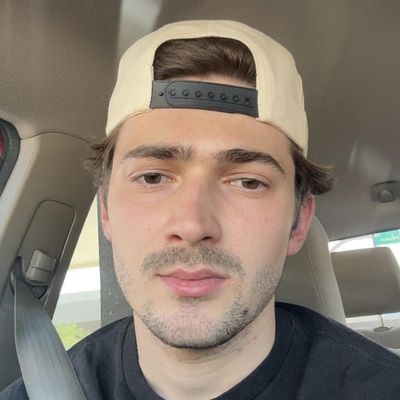 Levi, 25