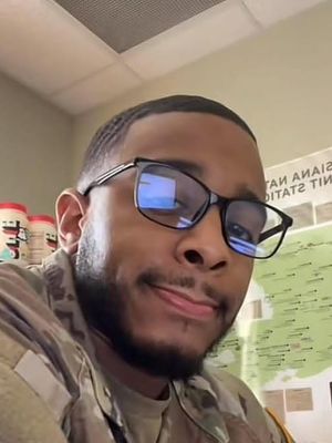 Derek, 33