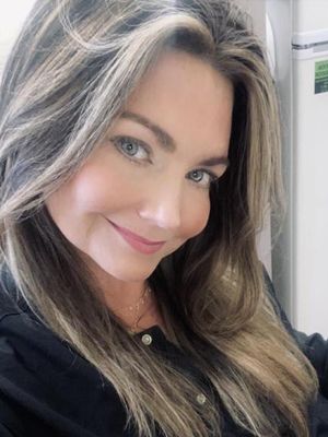 Theresa, 52