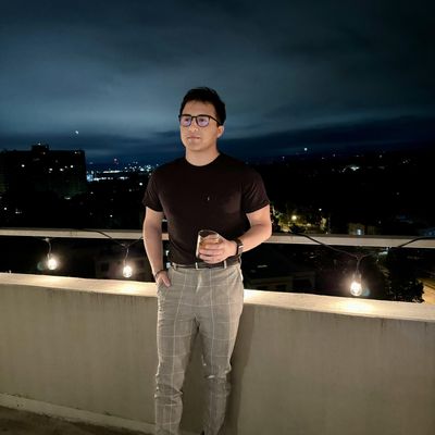 Zach, 29