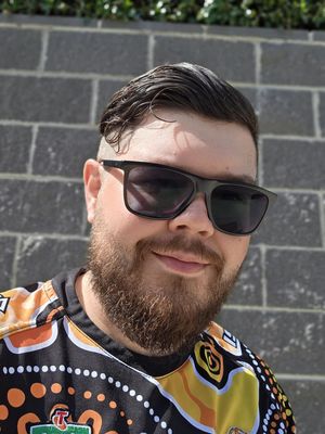 Robert, 25