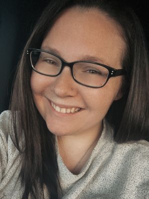Erin, 28
