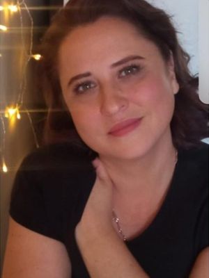 Angelina, 50
