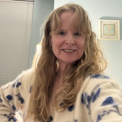 Maura, 59