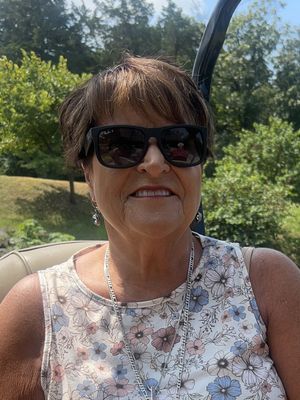 Vickie, 72