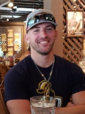 Joe, 27