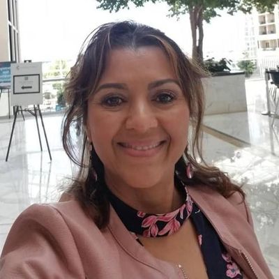Francisca, 43