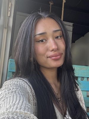 Fatima, 26