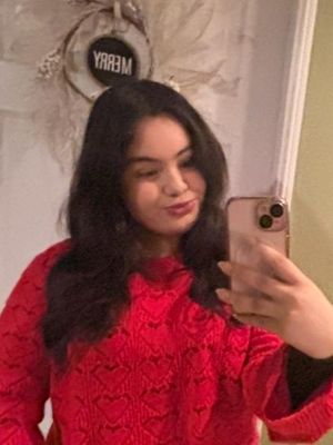 Kayla, 19