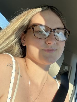 Sarah, 23