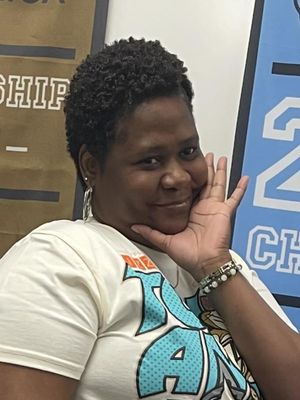Laurence, 40