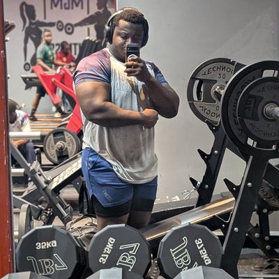 Daniel, 24