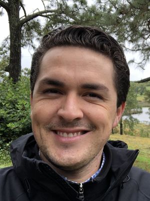 Dieter, 33