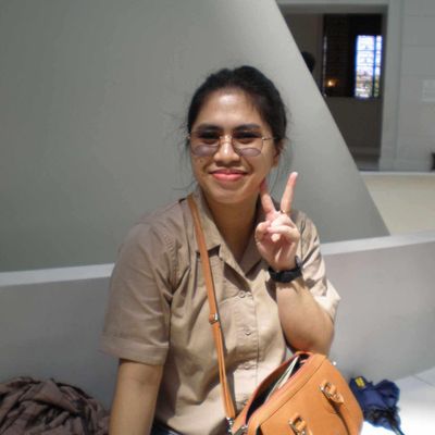 Chrisha, 26