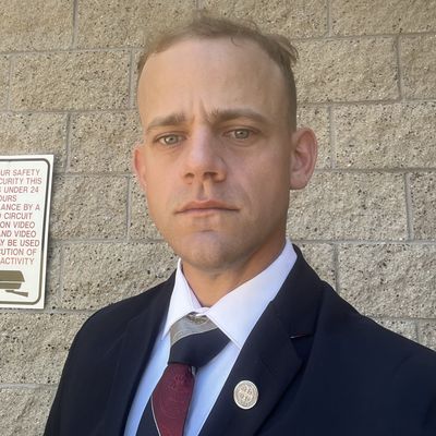 Nicholas, 33