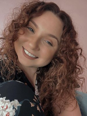 Alexis, 24