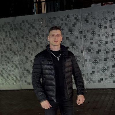 Daniel, 30
