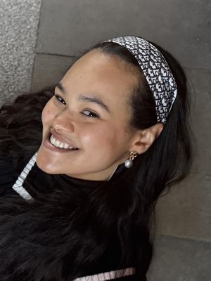 Isabella, 27