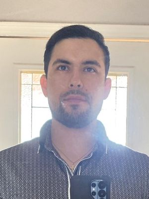 Christian, 33