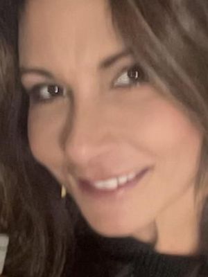 Laura, 60