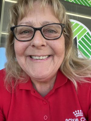 Melanie, 64