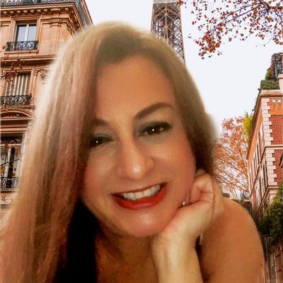 Claudia, 55