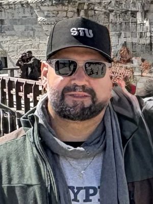 Alexandre, 39