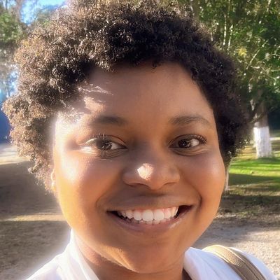 Mayara, 26