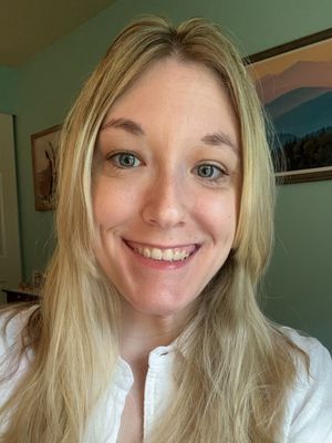 Emily, 30