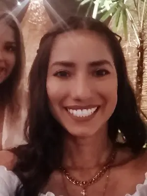 Ximena, 35