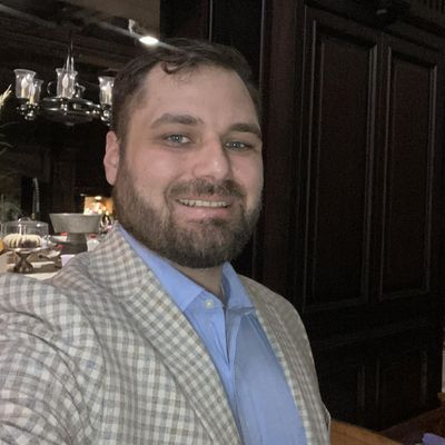 Jonathon, 33