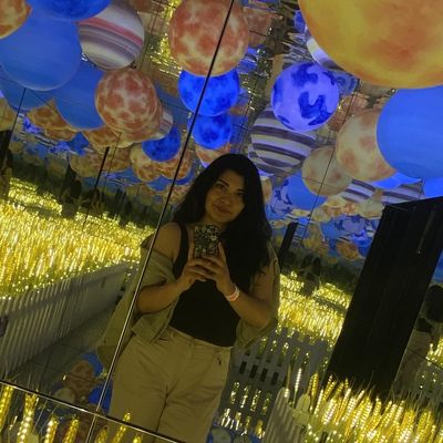 Andrea, 34