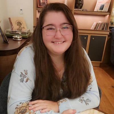 Vicki, 26