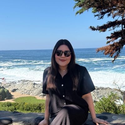 Paola, 28