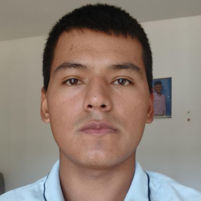 Nicolas, 20