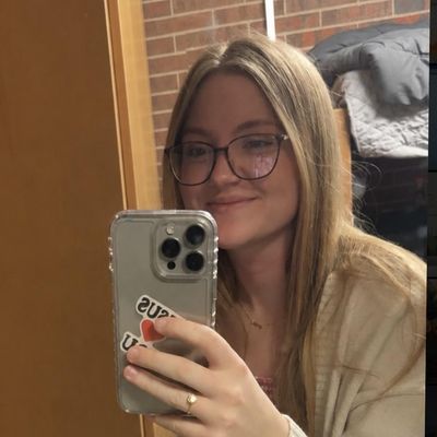 Emily, 21