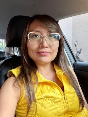 Luisa, 39