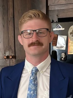Ben, 28