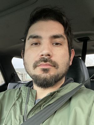 Guillermo, 35